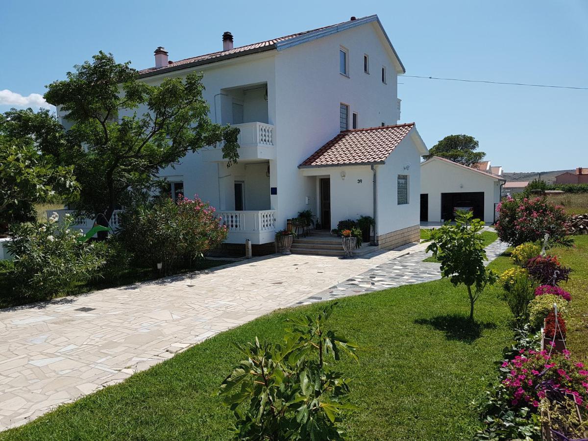 Apartments Smilja Ljubač Exteriör bild
